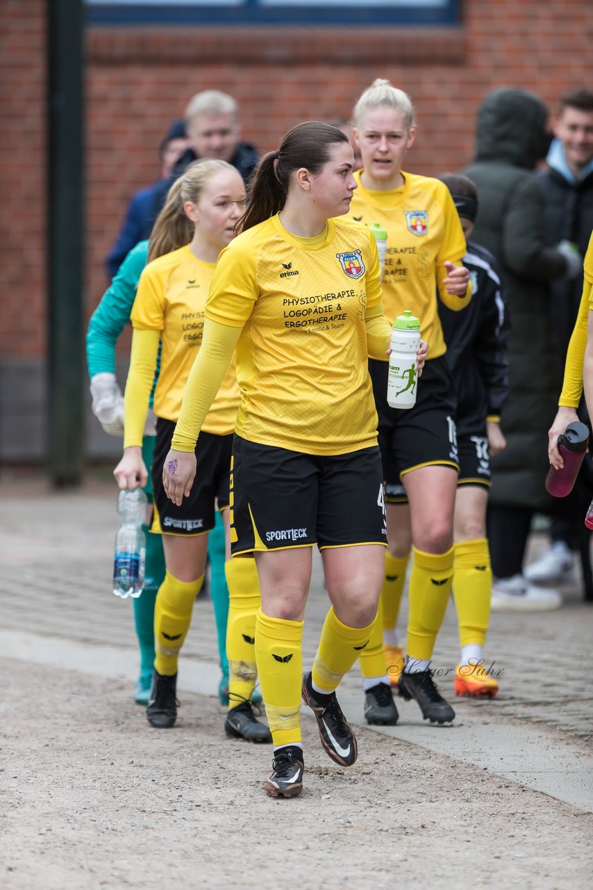 Bild 281 - F SSC Hagen Ahrensburg - SV Frisia Risum-Lindholm : Ergebnis: 1:2